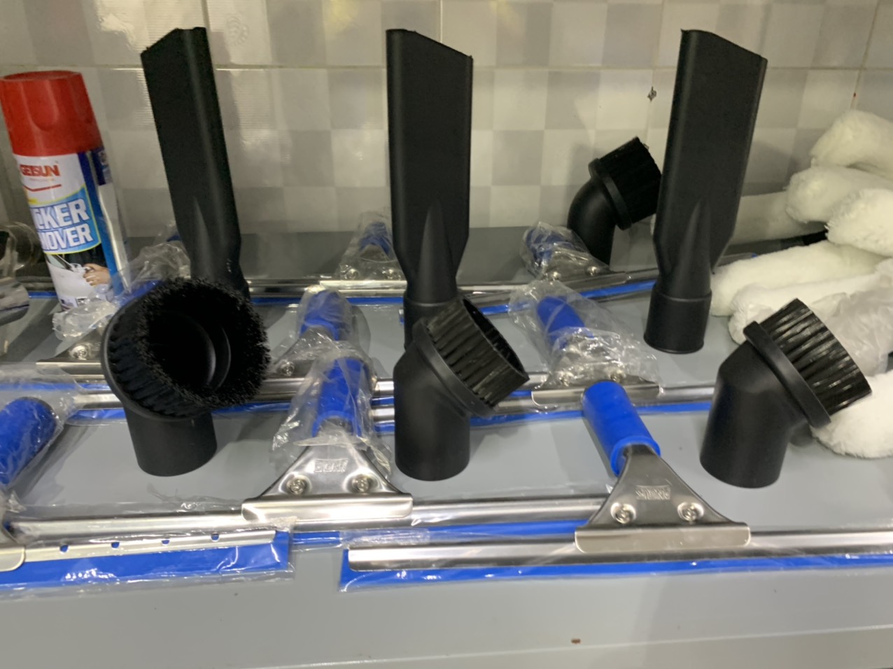 Cây Gạt Kính Inox